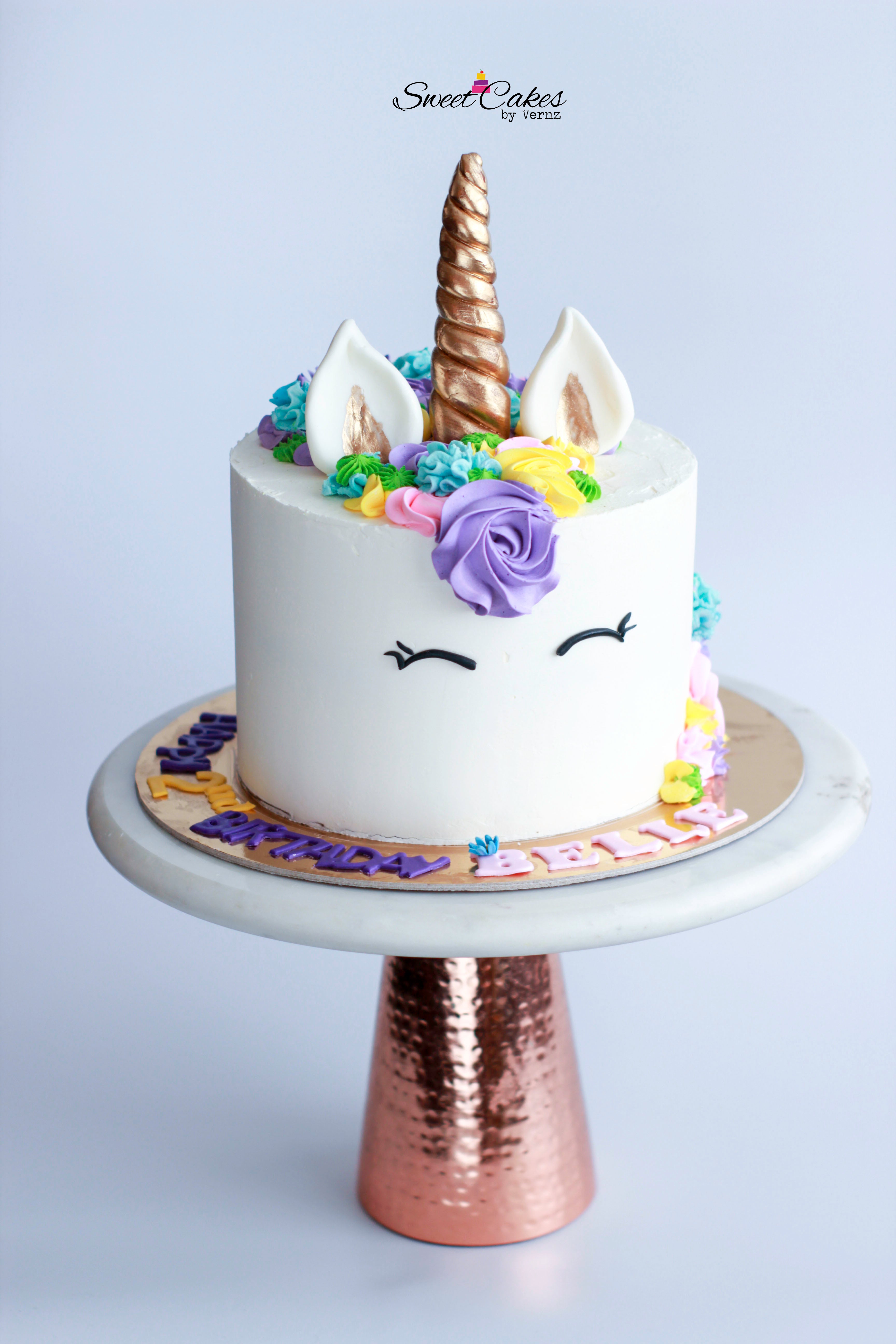 Unicorn Cake 8"