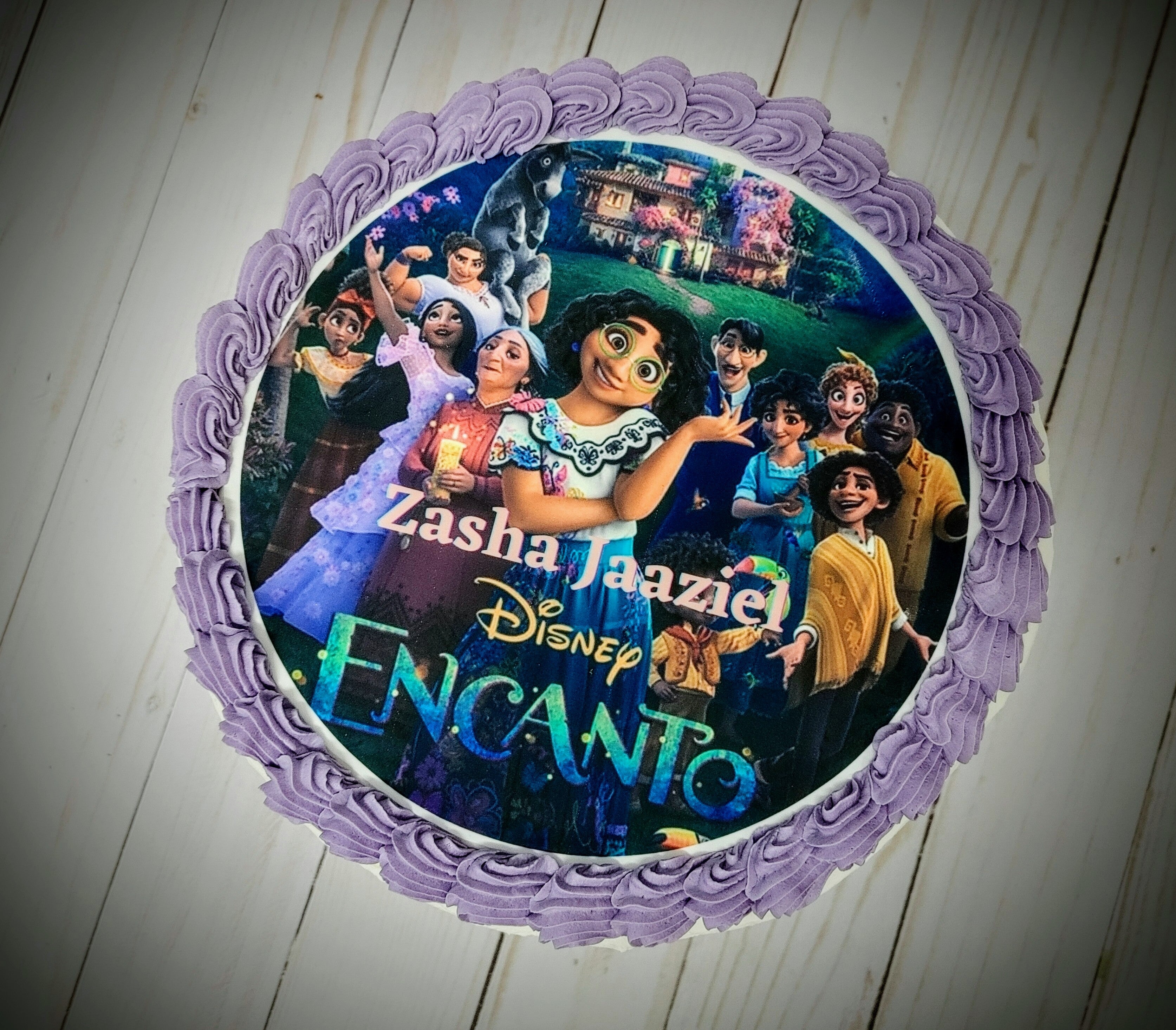 Cake with Edible Prints