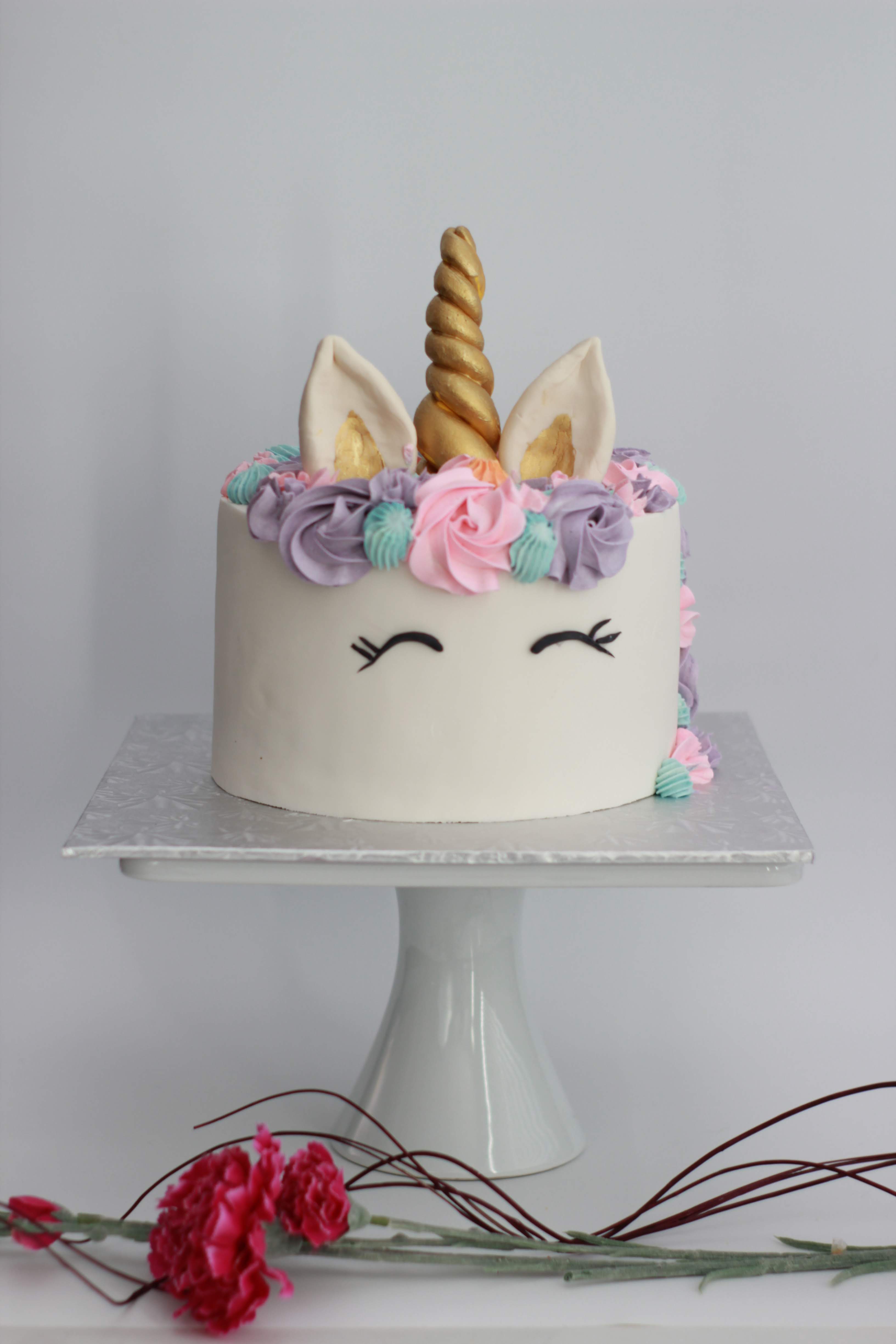 Unicorn Cake 8"